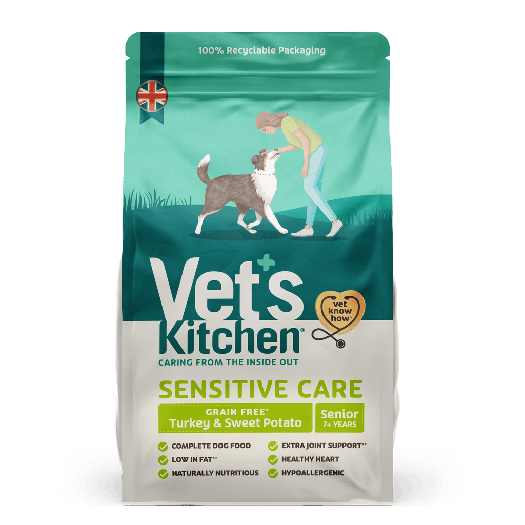 Dry dog food for sensitive senior dogs